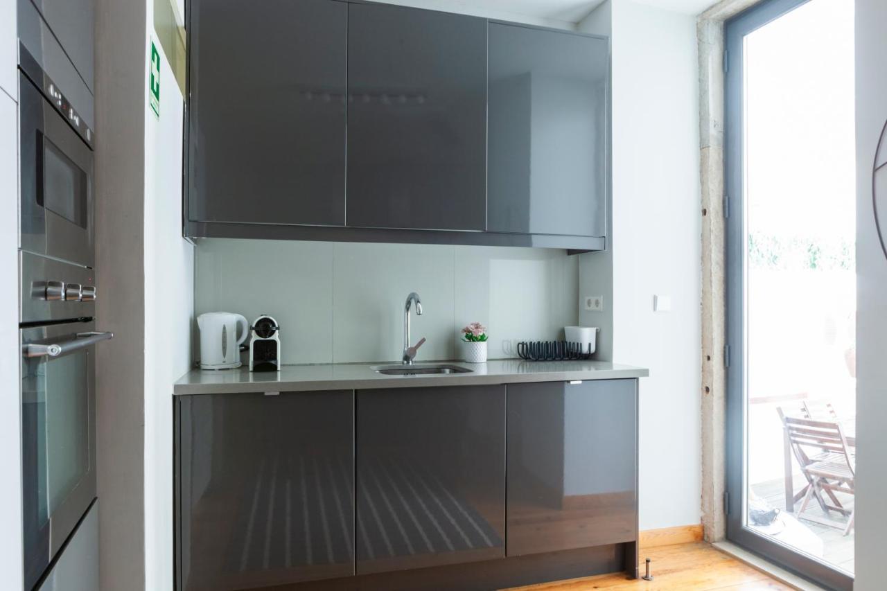 Alfama Terrace Apartment With Authentic XVIII Tiles And Historic Notes 3 Bedrooms & 2 Bathrooms Ac Lissabon Buitenkant foto