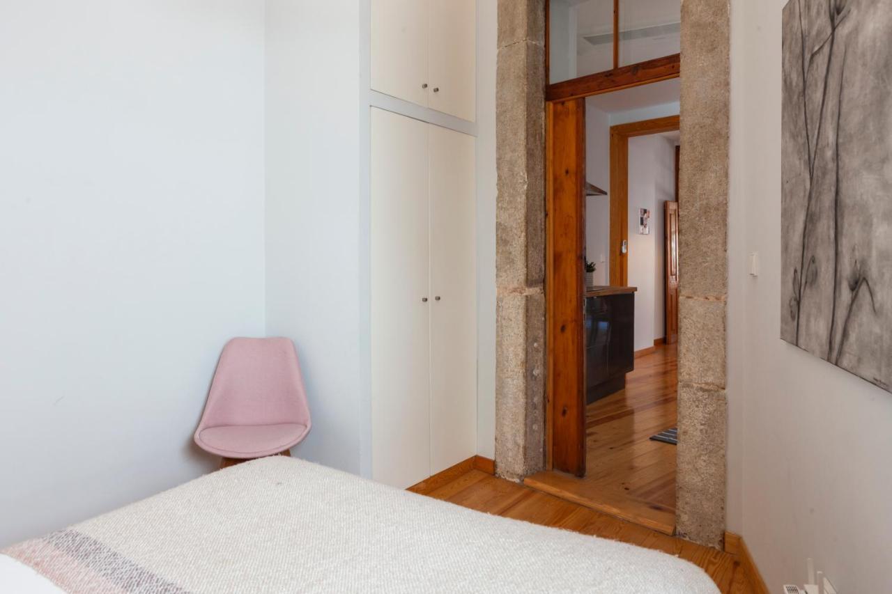 Alfama Terrace Apartment With Authentic XVIII Tiles And Historic Notes 3 Bedrooms & 2 Bathrooms Ac Lissabon Buitenkant foto