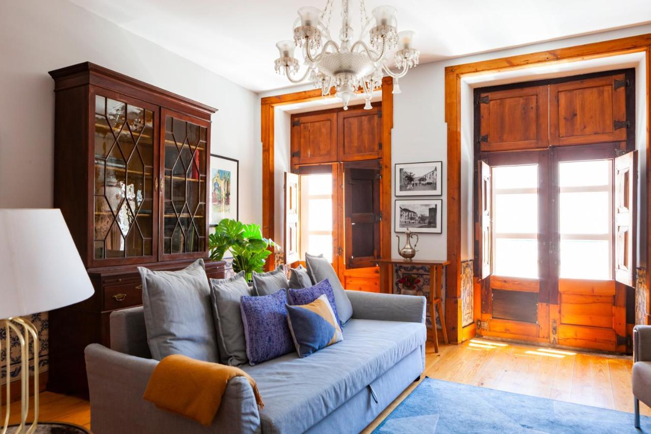 Alfama Terrace Apartment With Authentic XVIII Tiles And Historic Notes 3 Bedrooms & 2 Bathrooms Ac Lissabon Buitenkant foto