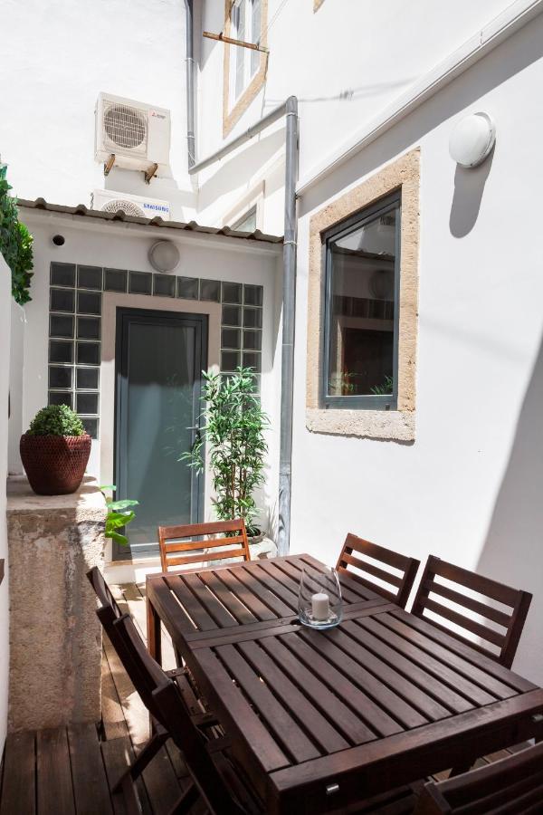 Alfama Terrace Apartment With Authentic XVIII Tiles And Historic Notes 3 Bedrooms & 2 Bathrooms Ac Lissabon Buitenkant foto