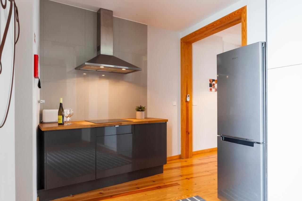 Alfama Terrace Apartment With Authentic XVIII Tiles And Historic Notes 3 Bedrooms & 2 Bathrooms Ac Lissabon Buitenkant foto