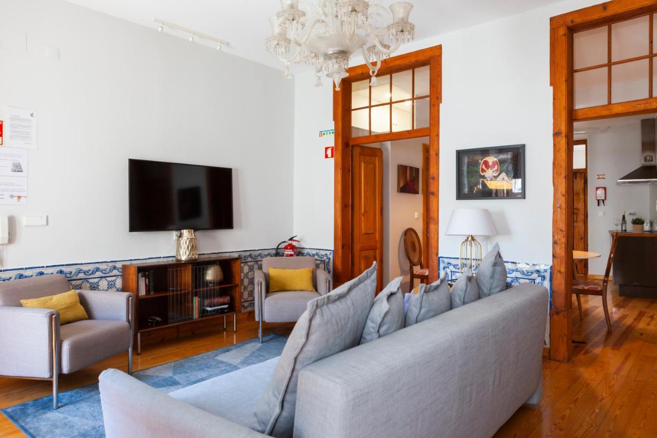 Alfama Terrace Apartment With Authentic XVIII Tiles And Historic Notes 3 Bedrooms & 2 Bathrooms Ac Lissabon Buitenkant foto