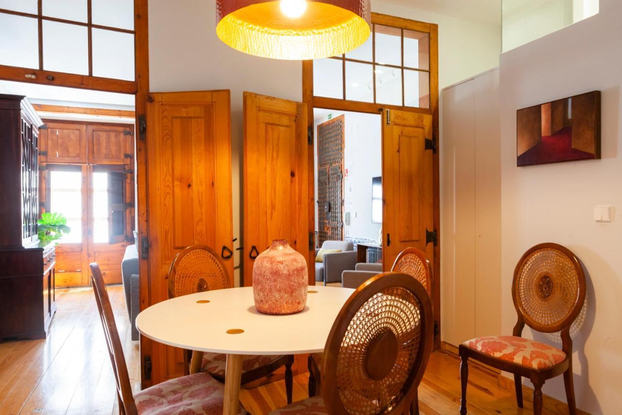 Alfama Terrace Apartment With Authentic XVIII Tiles And Historic Notes 3 Bedrooms & 2 Bathrooms Ac Lissabon Buitenkant foto